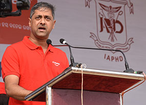 Mr Ram Raghavan addressing the audience